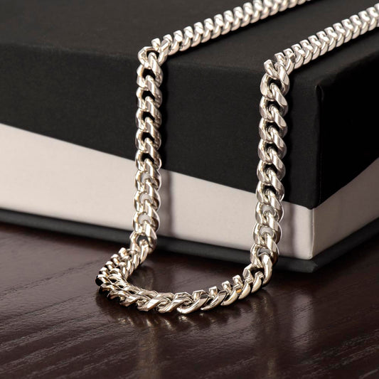 "Classic Cuban Chain for Men – Perfect Gift for Any Occasion"